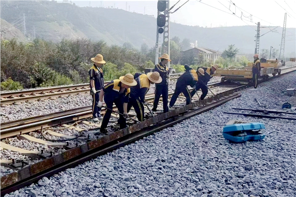 1659928088103862.jpg 替换旧轨.jpg