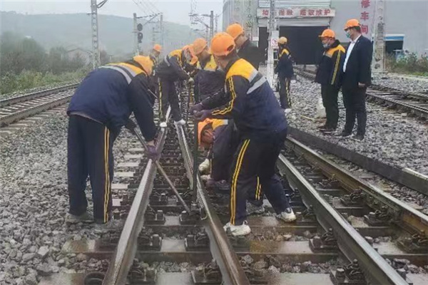 1665740413998203.jpg 替换钢轨.jpg