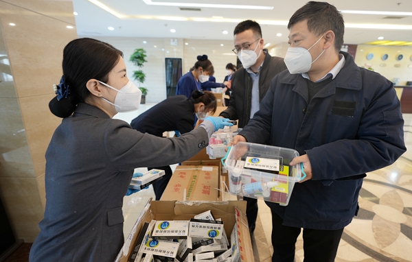 1671590653117774.jpg 事情职员药品分装 (2).JPG