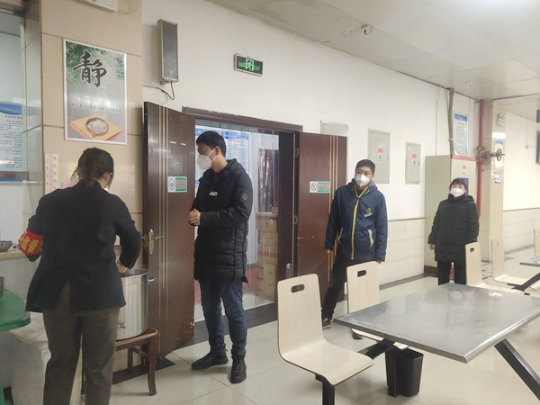 1671672937167346.jpg 排队期待姜糖水.jpg