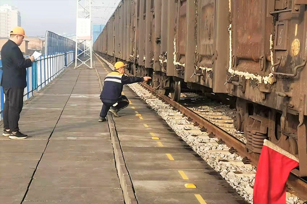 1697524831187344.jpg 交锋现场_副本.jpg