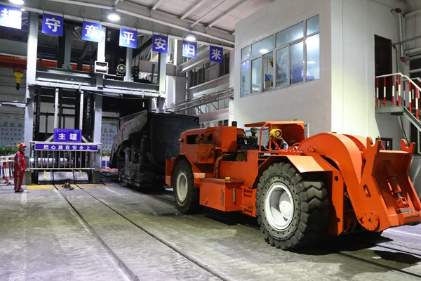 1698982933208596.jpg 2»Ø³·ÏÖ³¡_¸±±¾.jpg