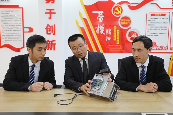 1 0A8A0080_����.jpg