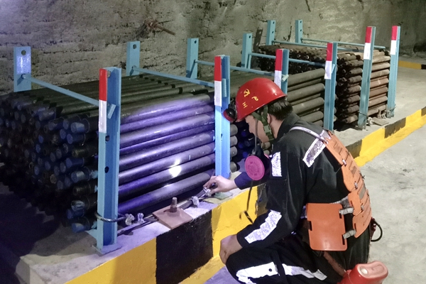 1713835053200295.jpg 3_¸±±¾.jpg