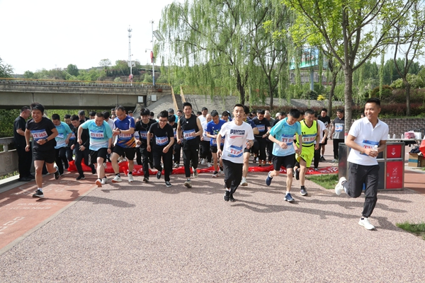 1746080428174108.jpg ÆðÅÜ_¸±±¾.jpg