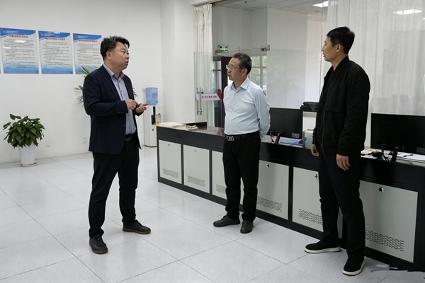 1777950066130473.jpg 中国铁路西安局集团公司到铁运分公司调研煤炭运输事情.jpg