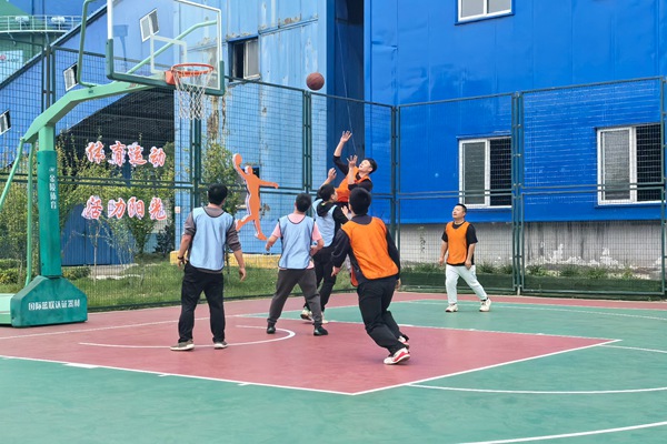 1791167757176388.jpg 友谊角逐 (2)_副本.jpg